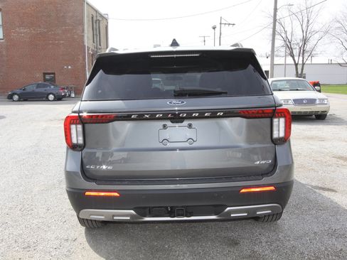 New 2026 Ford Explorer Active w/ Active Comfort Package AWD/4WD image 7