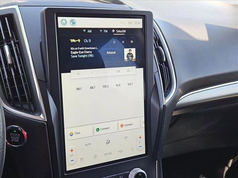 Used 2022 Ford Edge Titanium image 11