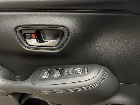 Used 2024 Honda HR-V EX-L image 30