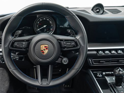 Used 2022 Porsche 911 Carrera RWD image 15