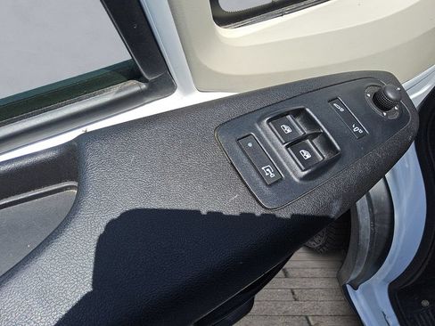 Used 2020 RAM ProMaster 2500 w/ Interior Convenience Group FWD image 18