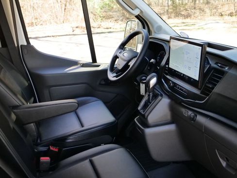 Used 2024 Ford Transit 350 AWD w/ Exterior Upgrade Package image 33