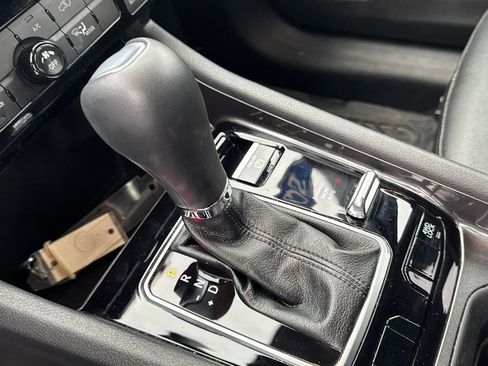 Used 2024 Jeep Compass Latitude image 22