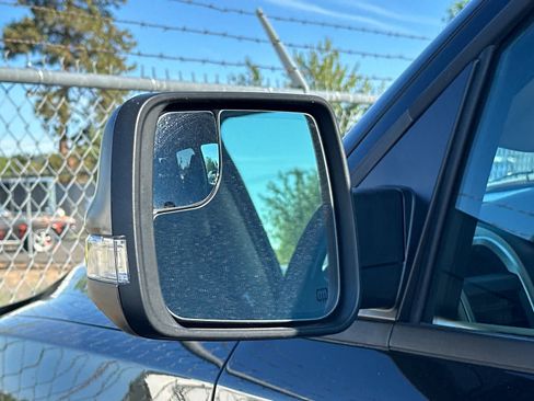 Used 2019 RAM 1500 Big Horn AWD/4WD image 7