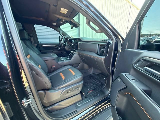 Used 2024 GMC Sierra 2500 AT4 w/ AT4 Premium Plus Package AWD/4WD image 23