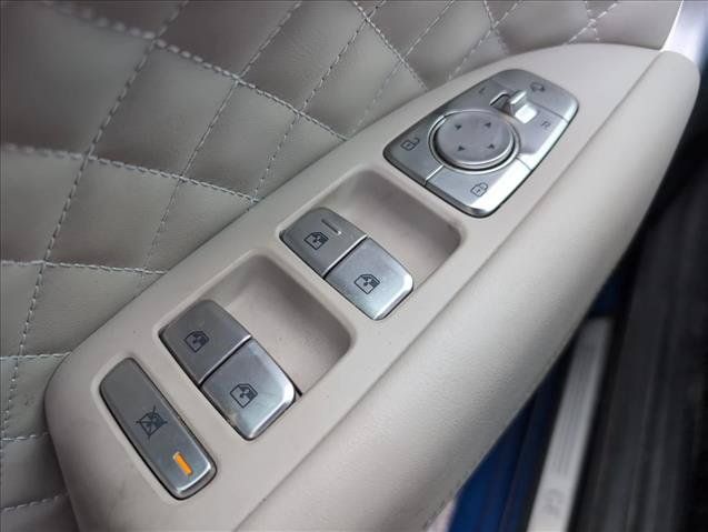 Used 2022 Genesis G70 3.3T RWD image 21