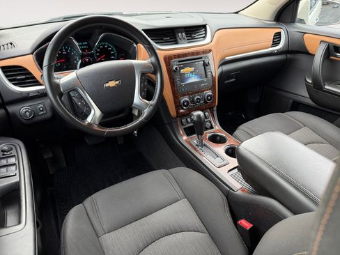 Used 2013 Chevrolet Traverse LT image 15