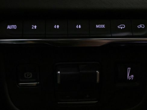 Used 2026 Cadillac Escalade Luxury w/ Touring Package AWD/4WD image 25