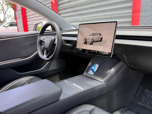 Used 2024 Tesla Model 3 Standard Range RWD image 26