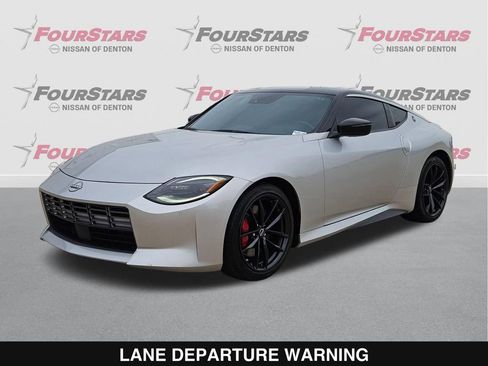 Used 2024 Nissan Z Performance w/ Floor Mat Package image 9