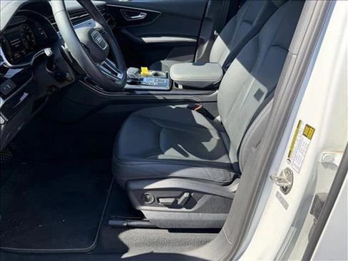 Used 2025 Audi Q7 3.0T Premium Plus image 11