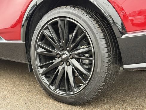 Used 2025 Cadillac Lyriq Luxury image 30