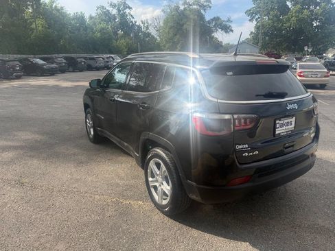 Used 2023 Jeep Compass Latitude AWD/4WD image 5