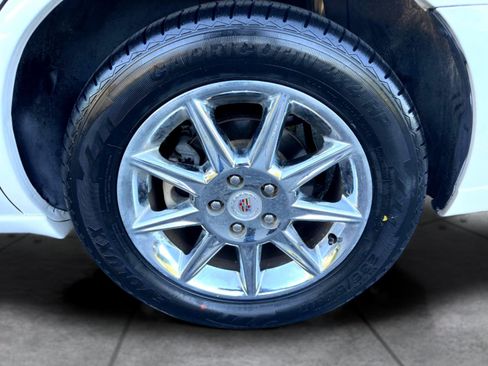 Used 2011 Cadillac DTS Luxury image 36