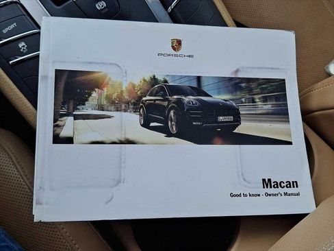 Used 2018 Porsche Macan S AWD/4WD image 30