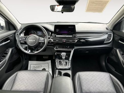 Used 2023 Kia Seltos EX AWD/4WD image 10