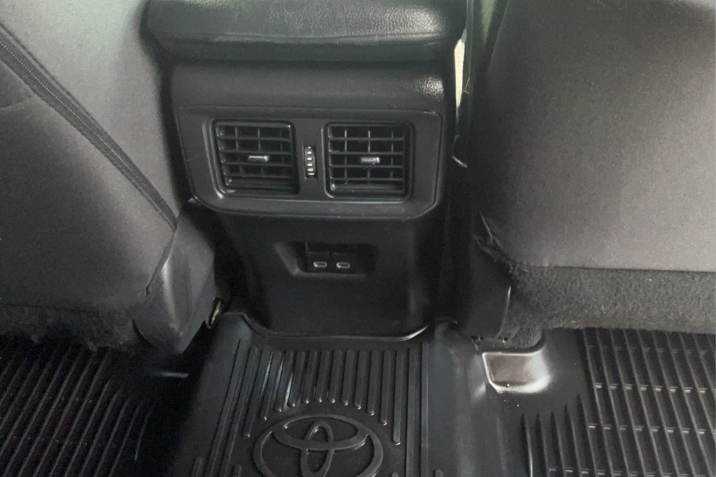 Used 2023 Toyota RAV4 XLE w/ Convenience Package FWD image 21