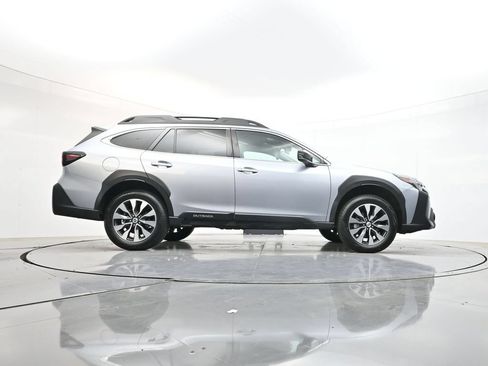 Used 2024 Subaru Outback Limited AWD/4WD image 41