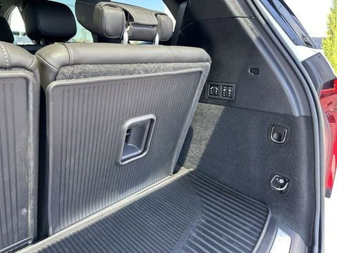 Used 2024 Cadillac XT6 Premium Luxury w/ LPO, Floor Liner Package AWD/4WD image 25