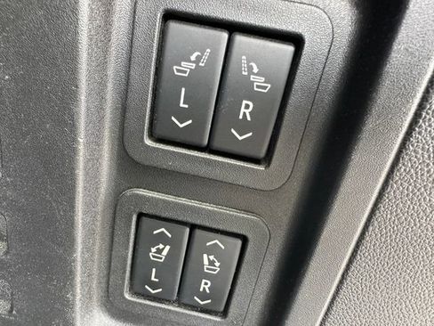 Used 2024 Chevrolet Traverse RS w/ LPO, Floor Liner Package AWD/4WD image 11