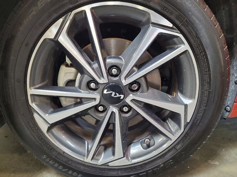 Used 2022 Kia Forte LXS FWD image 31