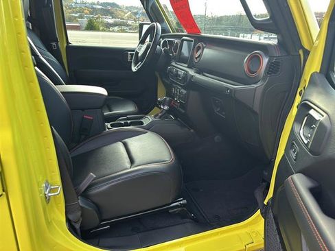 Used 2023 Jeep Gladiator Mojave w/ Cold Weather Group image 20