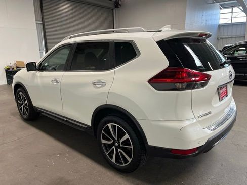 Used 2019 Nissan Rogue SL w/ Premium Package AWD/4WD image 5