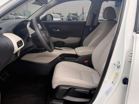 Used 2023 Honda HR-V LX image 12