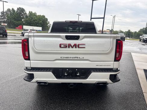 Used 2023 GMC Sierra 1500 Denali w/ Denali Reserve Package AWD/4WD image 7