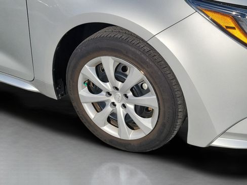 Used 2022 Toyota Corolla LE FWD image 15