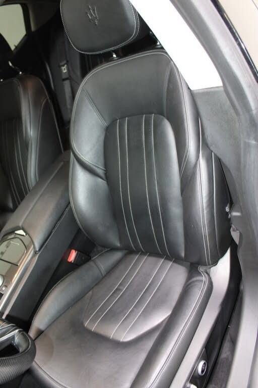 Used 2021 Maserati Ghibli S Q4 AWD/4WD image 17