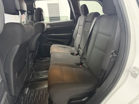 Used 2021 Jeep Grand Cherokee Laredo image 26