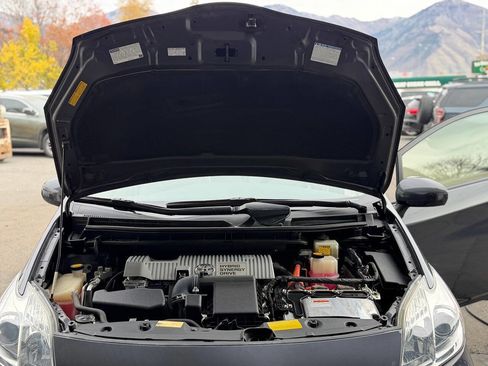 Used 2012 Toyota Prius Two image 7