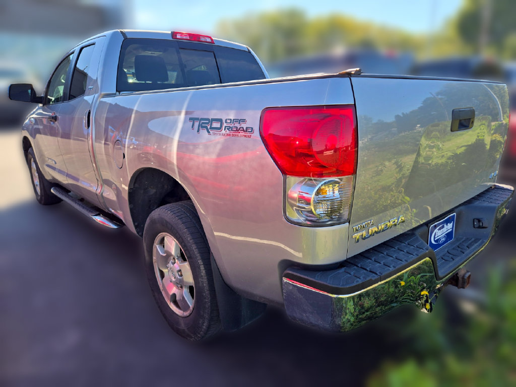 Used 2008 Toyota Tundra SR5 w/ TRD Off-Road Pkg AWD/4WD image 4