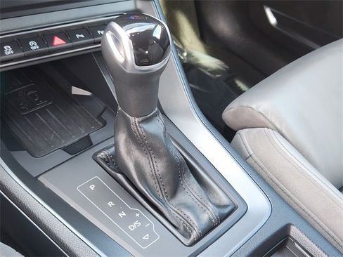 Used 2020 Audi Q3 2.0T Prestige w/ Prestige Package image 17