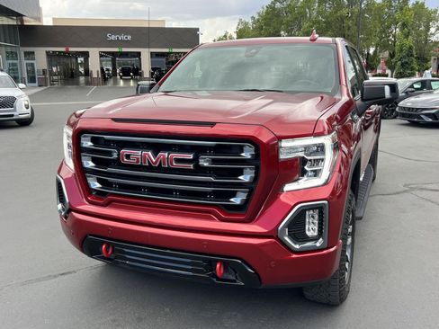 Used 2022 GMC Sierra 1500 AT4 w/ AT4 Premium Package AWD/4WD image 2