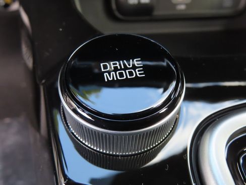 New 2026 Kia Seltos SX w/ SX Sunroof Package image 13