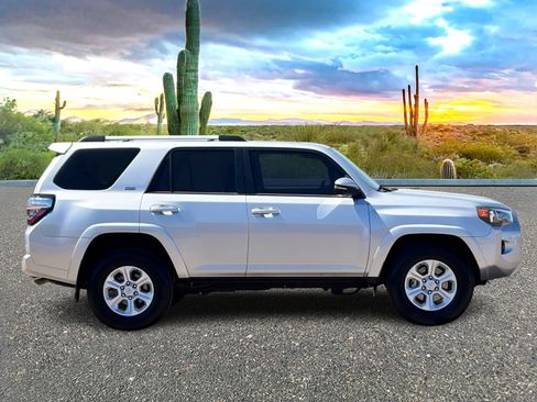 Used 2023 Toyota 4Runner SR5 Premium w/ Moonroof Package image 6