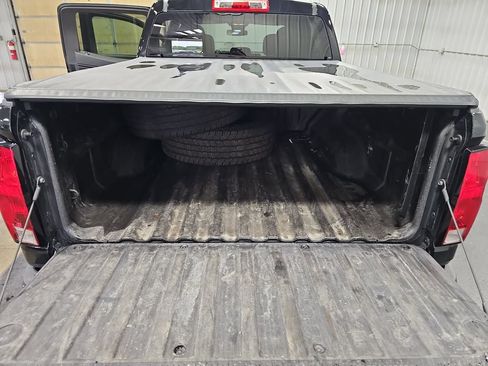 Used 2024 Chevrolet Colorado Trail Boss AWD/4WD image 12