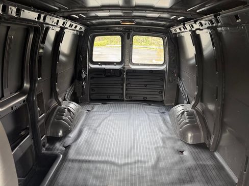 Used 2012 Chevrolet Express 1500 AWD w/ Cold Climate Package image 23