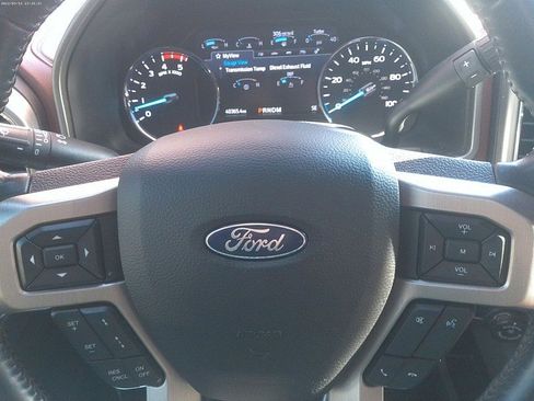 Used 2022 Ford F250 Platinum image 10