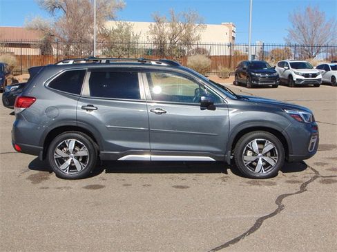 Used 2021 Subaru Forester Touring image 3