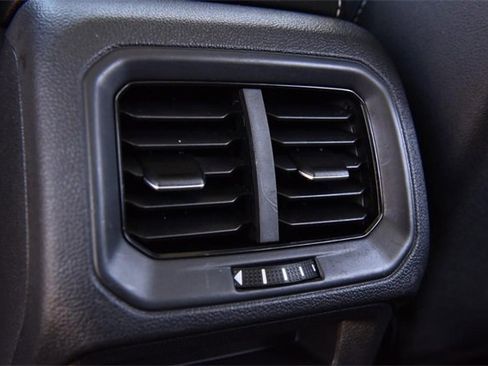 Used 2024 Volkswagen Taos SEL image 24