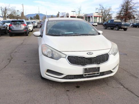Used 2016 Kia Forte LX image 3