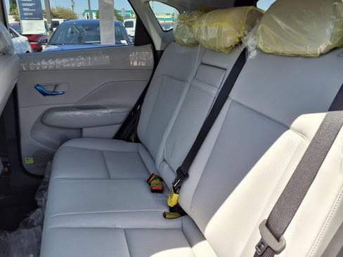 New 2026 Hyundai Kona Limited FWD image 8