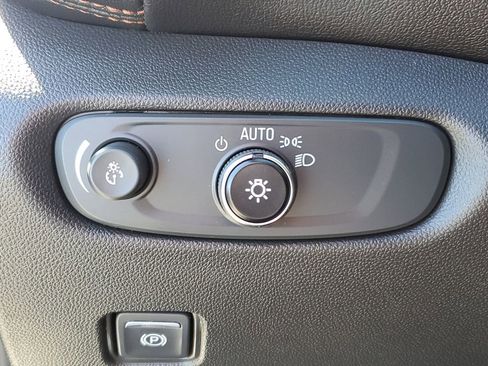 Used 2022 Chevrolet Blazer Premier w/ Enhanced Convenience Package image 25