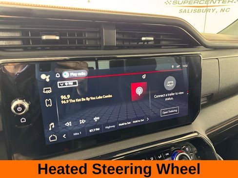 Used 2025 GMC Sierra 1500 AT4 w/ AT4 Premium Package AWD/4WD image 15