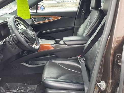 Used 2019 Lincoln Nautilus Reserve w/ Drivers Assistance Package image 3