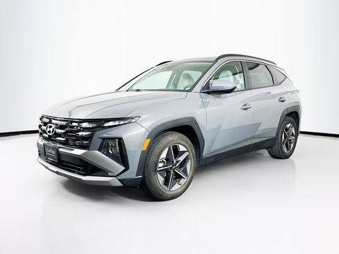 Used 2025 Hyundai Tucson SEL image 3