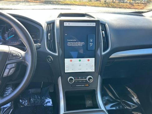 Used 2024 Ford Edge SE w/ Black Appearance Package image 19